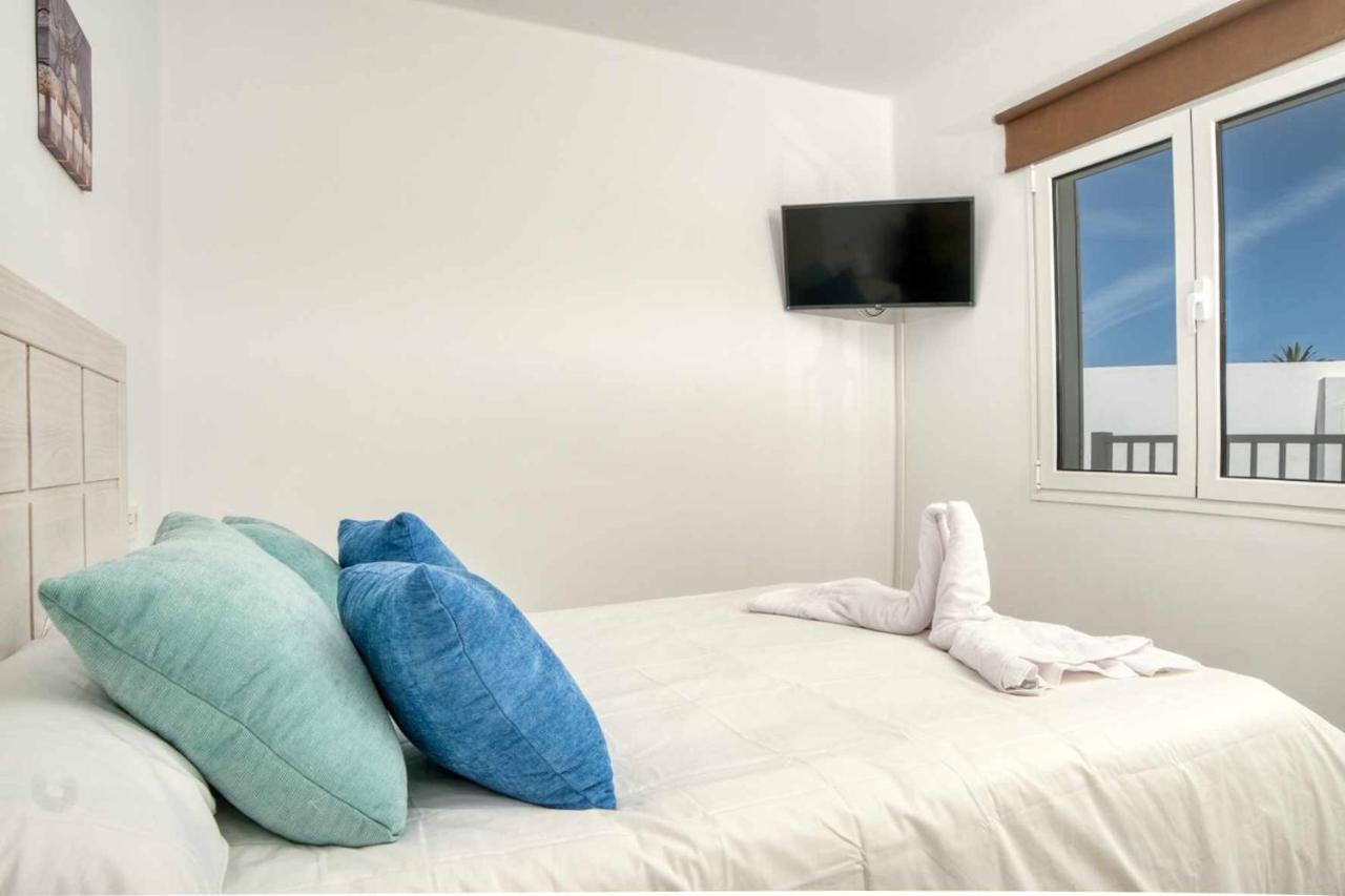 Luminosa Vivienda Vacacional Con Vista A La Piscina Коста Тегисе Екстериор снимка